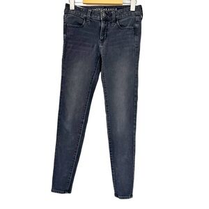 American Eagle Outfitters Super Stretch Jeans in Size 2